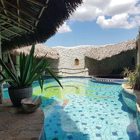 Hotel La Hasienda Kupang  Extérieur photo