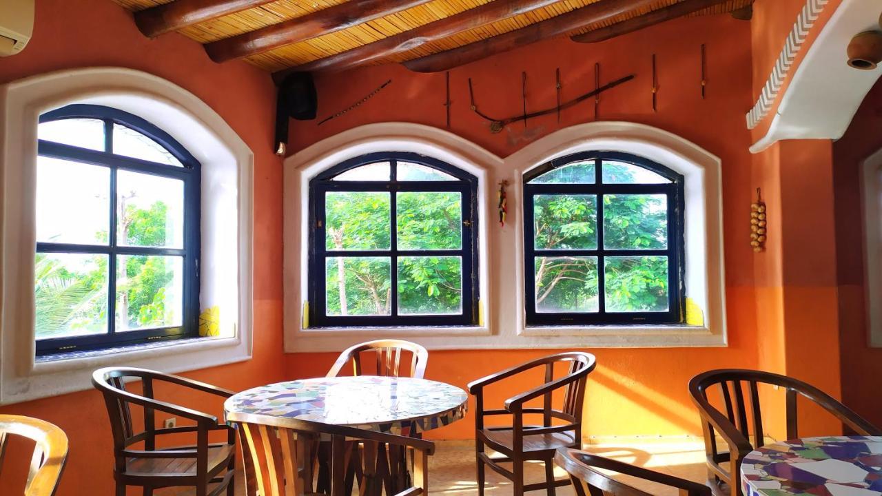 Hotel La Hasienda Kupang  Extérieur photo