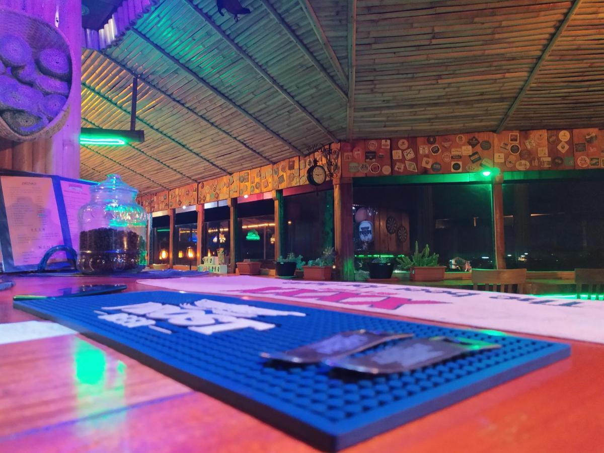 Hotel La Hasienda Kupang  Extérieur photo