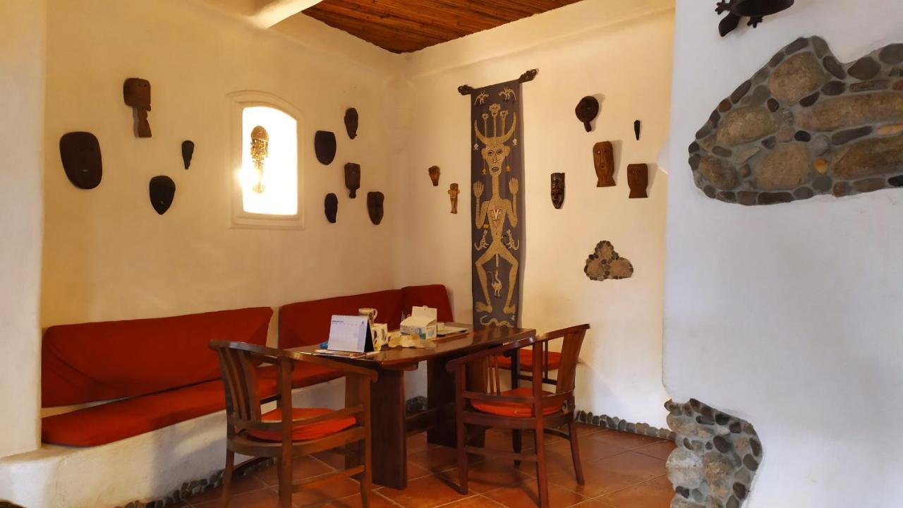 Hotel La Hasienda Kupang  Extérieur photo