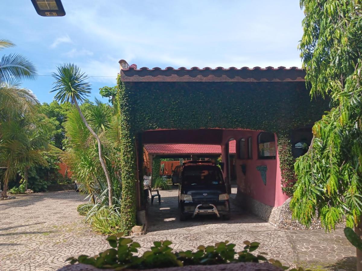 Hotel La Hasienda Kupang  Extérieur photo